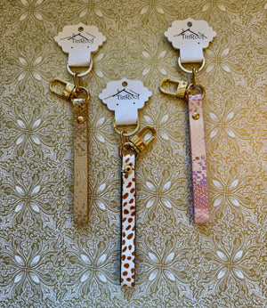 Open image in slideshow, Keychain Wristlets
