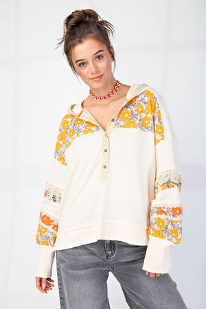 Open image in slideshow, Sweet Cream Button Pullover
