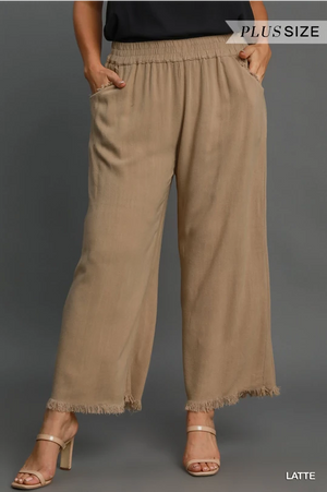 Open image in slideshow, Frayed Hem Pants - Latte
