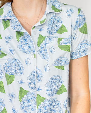 Open image in slideshow, Hydrangea Sleep Shirt
