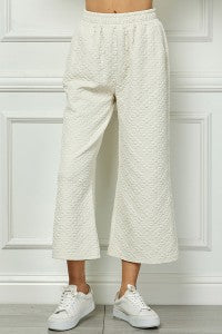 Open image in slideshow, Cream Flower Textured Cropped Pants
